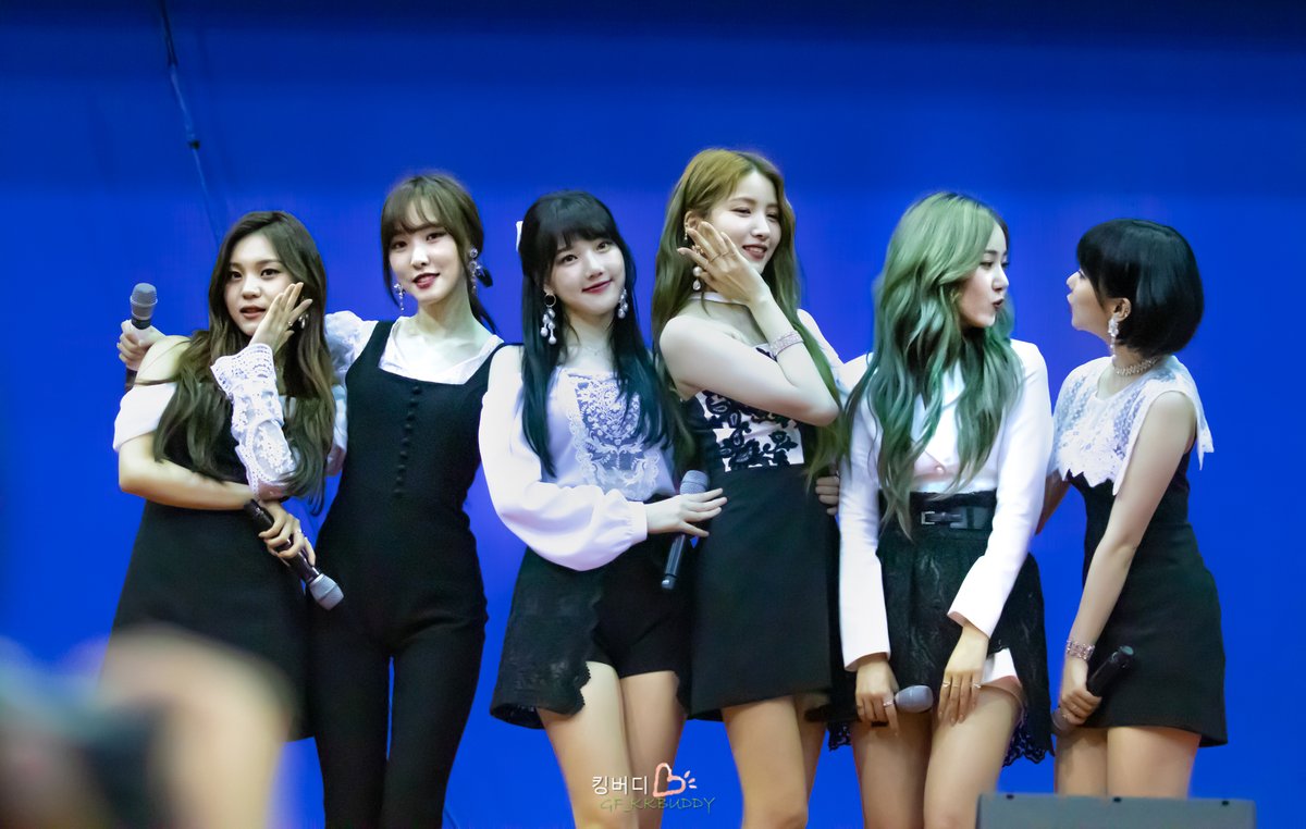 gf_kkbuddy's tweet photo. 처음부터 나는 너 때문에 많은 것을 배웠고, 지금은 너 때문에 많은 것을 알고 있고, 미래에는 너 때문에 많은 것을 원한다. 빨리 만나서 서로 전화했으면 좋겠어요. 난 여기 영원히 너와 함께 있을 거야, 내 여자친구.
#여자친구 #소원 #예린 #은하 #유주 #신비 #엄지
@GFRDofficial @GFRDofficialJP https://t.co/b1Fga29vn7