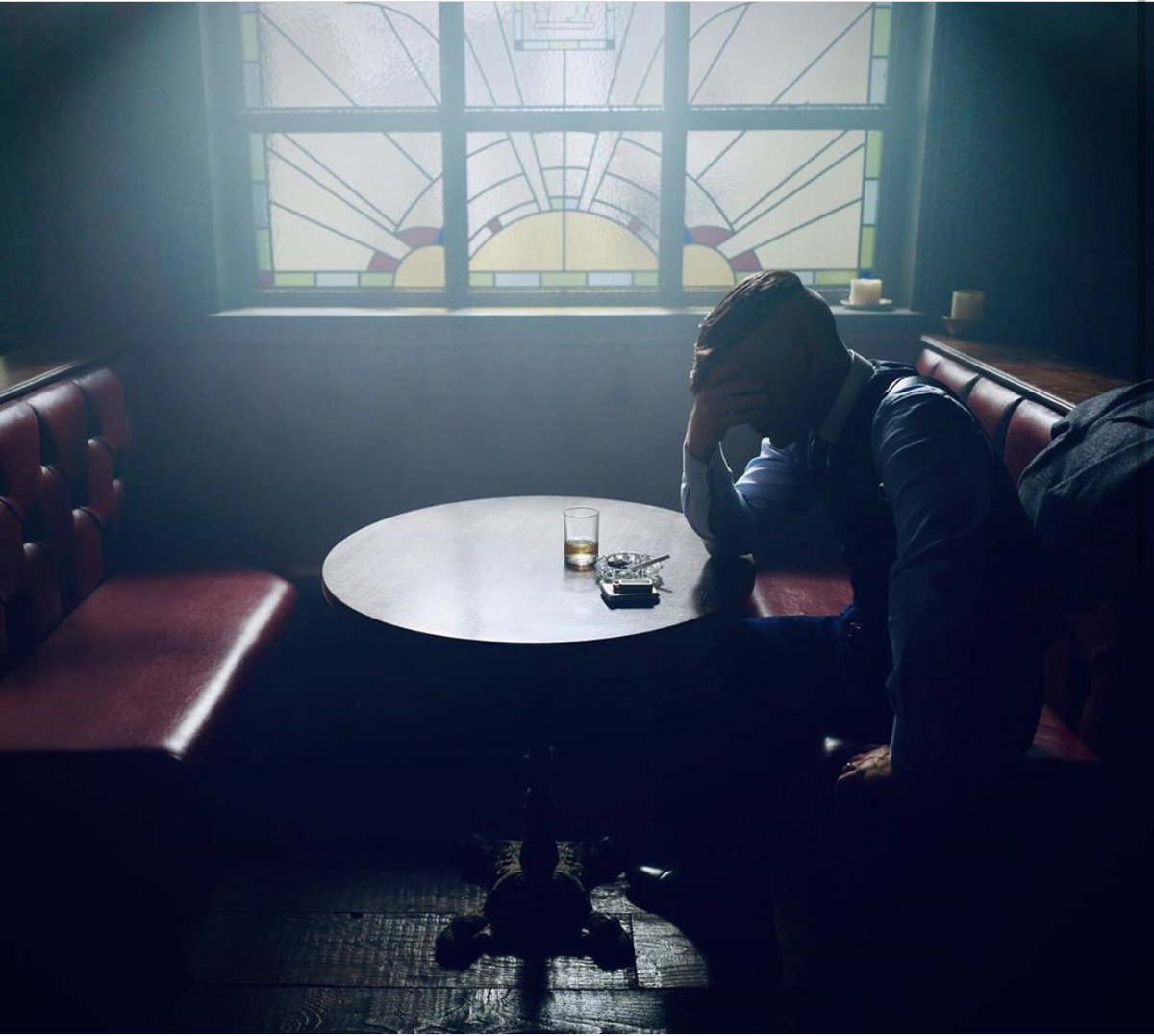 cill_i_am's tweet photo. Last day of filming #PeakyBlinders S6 😢😢💔 https://t.co/Hh16wDaqpY