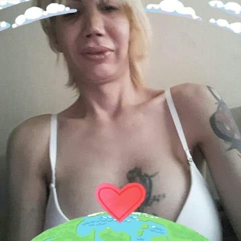 Senasu29677514's tweet photo. Slm Ankara kolej de yim her türlü görüşüyorum arayın görüşelim duş imkanı var arayın görüşelim 05454362752   #ankaragay  #kolejgay  #kızılaygay #mamakgay #kecioerengay #ulusgay #etlikgay #hoşderegay https://t.co/akBxQBngxm