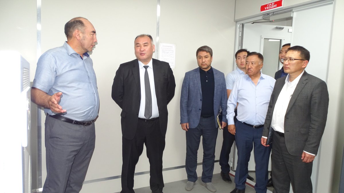 energoesep's tweet photo. Министр энергетики и промышленности КР посетил ОАО «КЭРЦ» — ОАО «Кыргызский энергетический расчетный центр» https://t.co/wg6PcVxCSZ https://t.co/Zo1Uz8Vj9u
