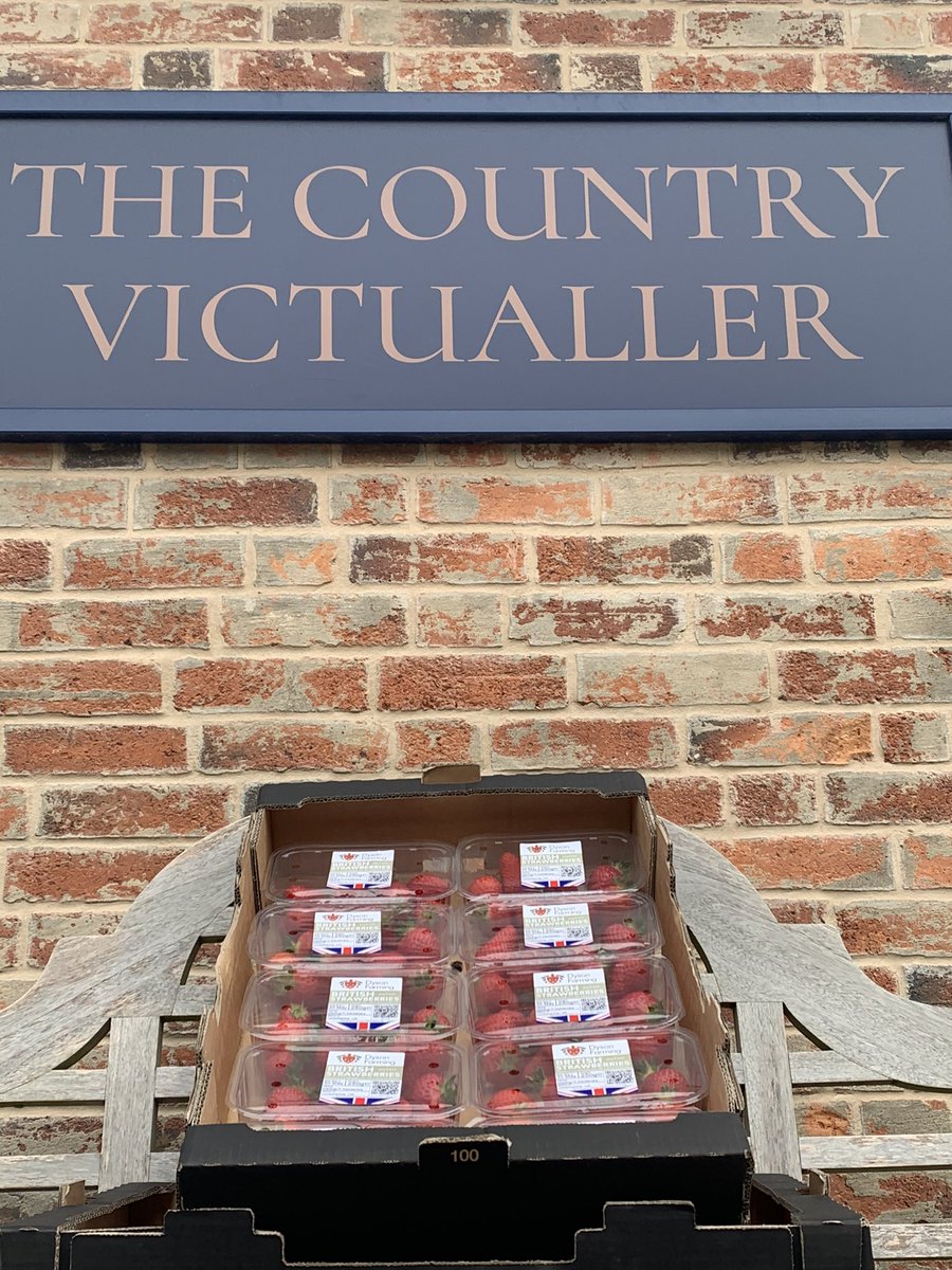 CAGx_x's tweet photo. That’s the @country_vic @EngineYardBC fully stocked up again with @DysonFarming #strawberries .... be quick!.. blink and you’ll miss them! 🍓#directsupply #buybritish @LoveBritishFood https://t.co/lx6yjG9LZo