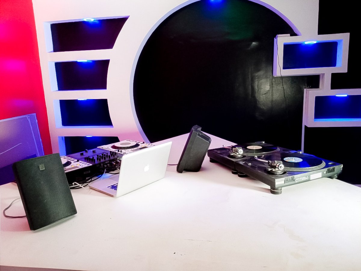 CollinsLautani's tweet photo. Hii shule kama msanii wa genge nimeona iko tu fiti it's high time mayuts wale wanadai kuwa madj wajoin #PressPlayDjAcademy @pressplayintl1 https://t.co/DWX9OGUIvI