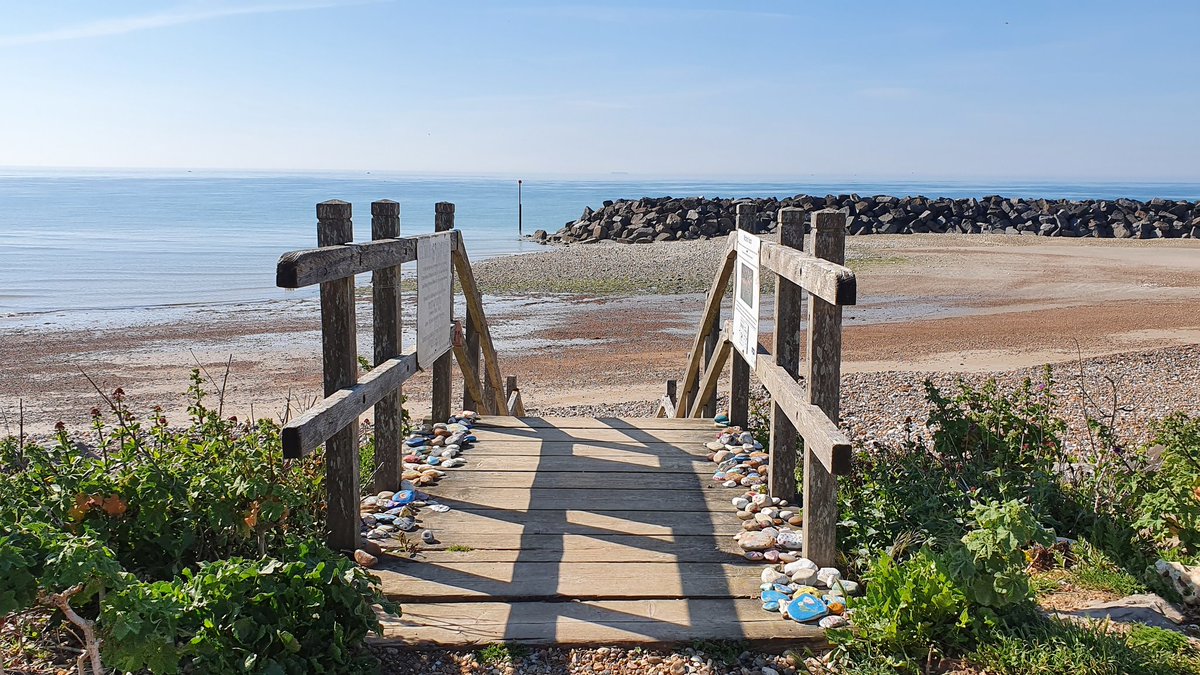 BeebBloke's tweet photo. This is the way to start the day ๐ฒ
#middletononsea #elmerbeach https://t.co/HDZaTtdVg7