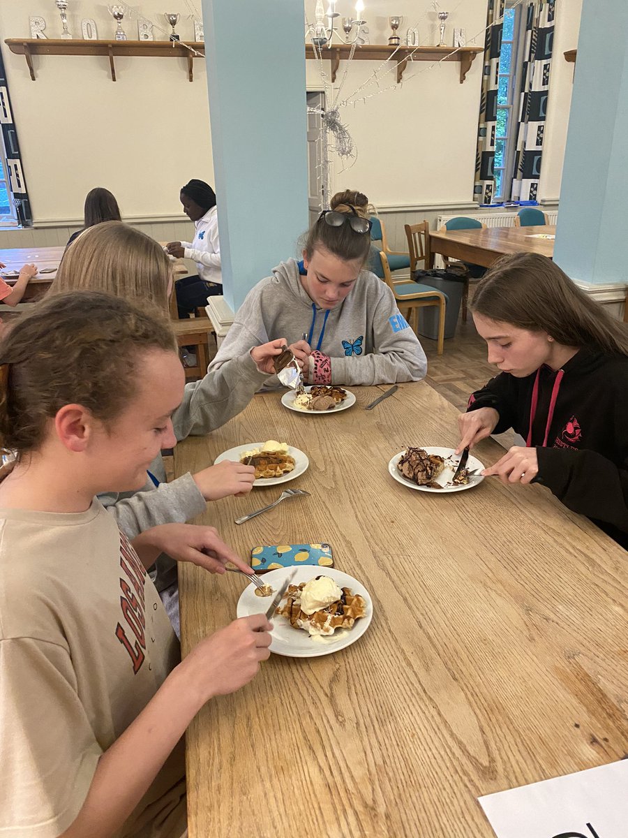 Robertson_Sed's tweet photo. Last night we enjoyed the ever popular Wednesday waffle bar with a selection of toppings #postprep 💙🧇🦋⭐️ https://t.co/74JaemwNmG