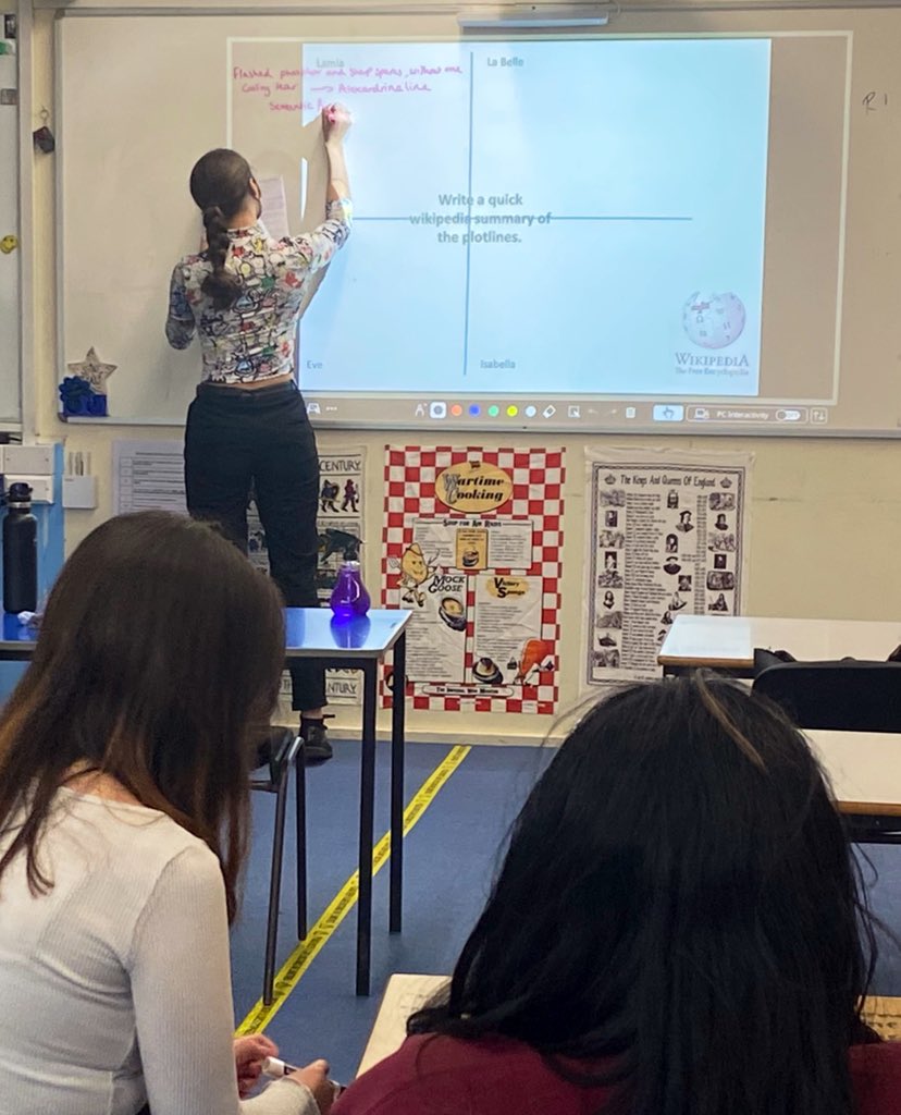 Following what has been an incredibly busy period for our Year 13s, we’ll share some snippets of their revision from the last few weeks.
Here are some delivering mini-presentations on the Keats Poetry. 🤩