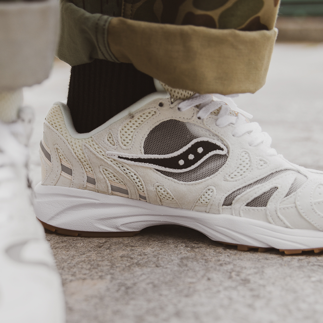 Saucony azura deals on feet