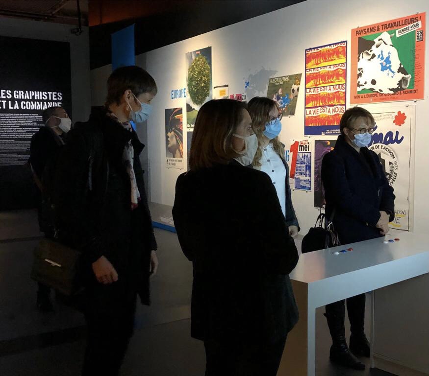 nathalieappere's tweet photo. Après plusieurs mois d’attente, l’exposition « Face au mur » est enfin ouverte au public au @museedebretagne. 30 ans de contestations sociales, de luttes écologiques et de combats politiques racontés à travers des affiches engagées et militantes. À voir ! https://t.co/PgTYY8ipgN
