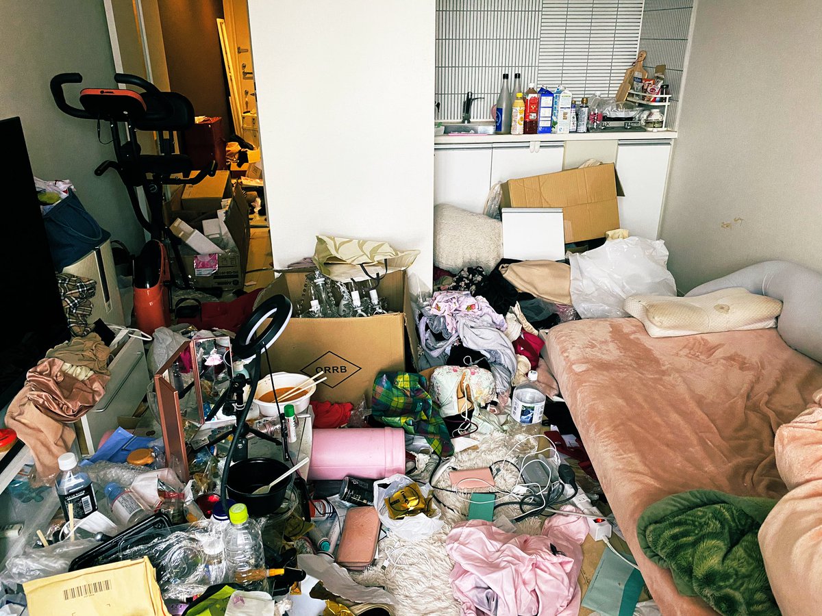 ハッシュタグ 我こそ汚部屋 で自慢のお部屋画像が大量投稿 ゴミが捨てられない部屋とモノが多すぎ部屋の二極化など興味深い結果に 3ページ目 Togetter