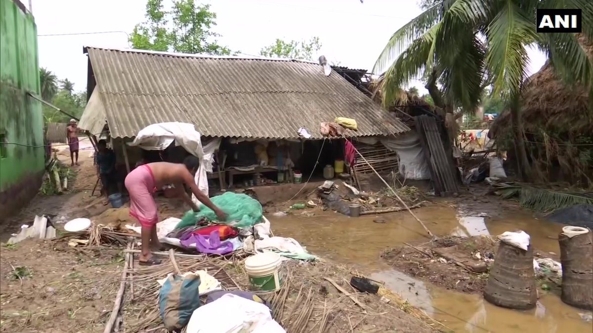 ANI's tweet photo. Odisha: Several parts of Basudebpur in Bhadrak district inundated, roads submerged and houses damaged due to #CycloneYaas. https://t.co/RdyjgNt0OO