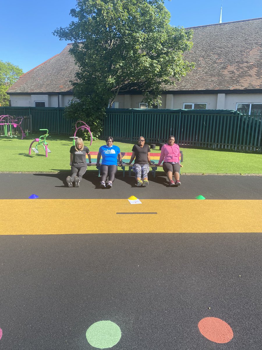 stpetersdag's tweet photo. The sun was shining as our parents took part in brexercise this morning. 
☀️☺️💫😅

#Brexercise
#WeTheFamilyOfStPeters
#Workout
#TeamSpirit
#MorningVibes
#SmilesAllRound https://t.co/ngKdH7Hp5N