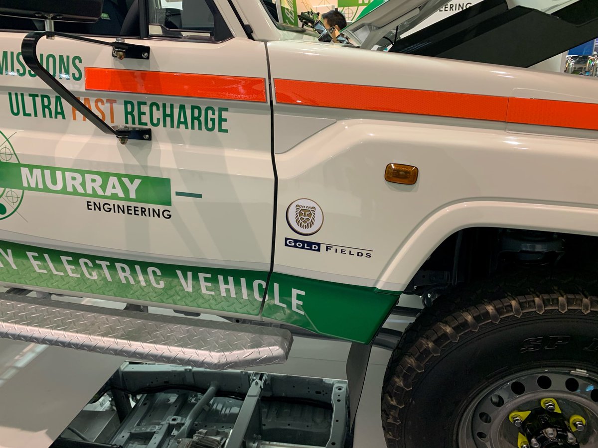 im_mining's tweet image. .@GoldFields_LTD is to begin #underground trials of #MurrayEngineering&apos;s new #BatteryElectric Vehicle at #GrannySmith #goldmine in Sept. The #eLV is charged with the @Siemens #SichargeUC EV #charging station, developed for both surface &amp;amp; #underground mines bit.ly/3bVhYPS