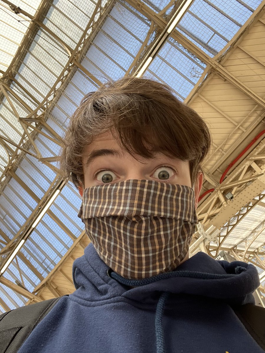 TubboTWO's tweet photo. In London :o https://t.co/PaoM13GCXh