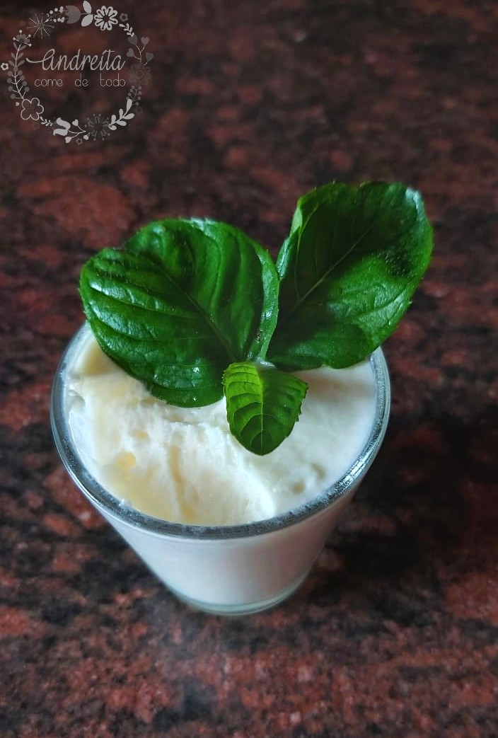 andreitacdt's tweet photo. NUEVA RECETA #AndreítaComeDeTodo

Mousse de limón para el reto #ColorYSaborDeTemporada #ColorYSabor #CYS 

https://t.co/Lzm03oOB3v

¡Si te gusta la receta ❤ y retwittea 🔃! https://t.co/C4m3jNMam3