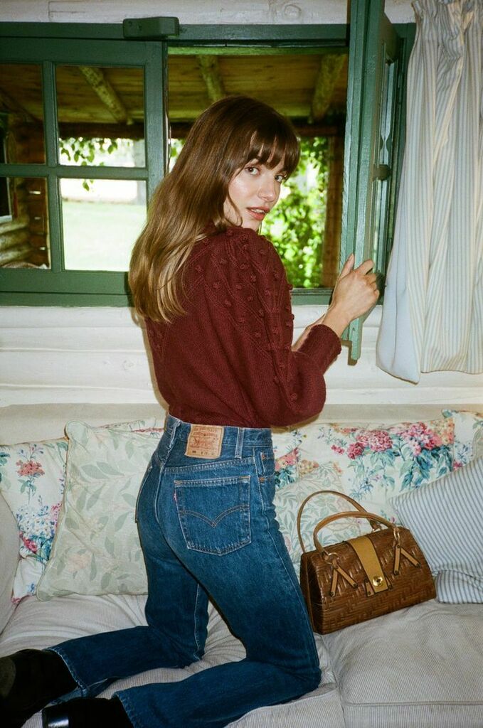 HemmingValent's tweet photo. Just Pinned to Jeans - Mostly Levis: Le classique Levi's 501, à porter avec un joli cardigan autrichien, un combo parfait ! The classic Levi's 501, to wear with a pretty Austrian cardigan, a perfect combo! #Vintage #Vintagelevis501 #Imparfaite #Ou… https://t.co/bRpKalvXhw) https://t.co/NnvRqbWAZa