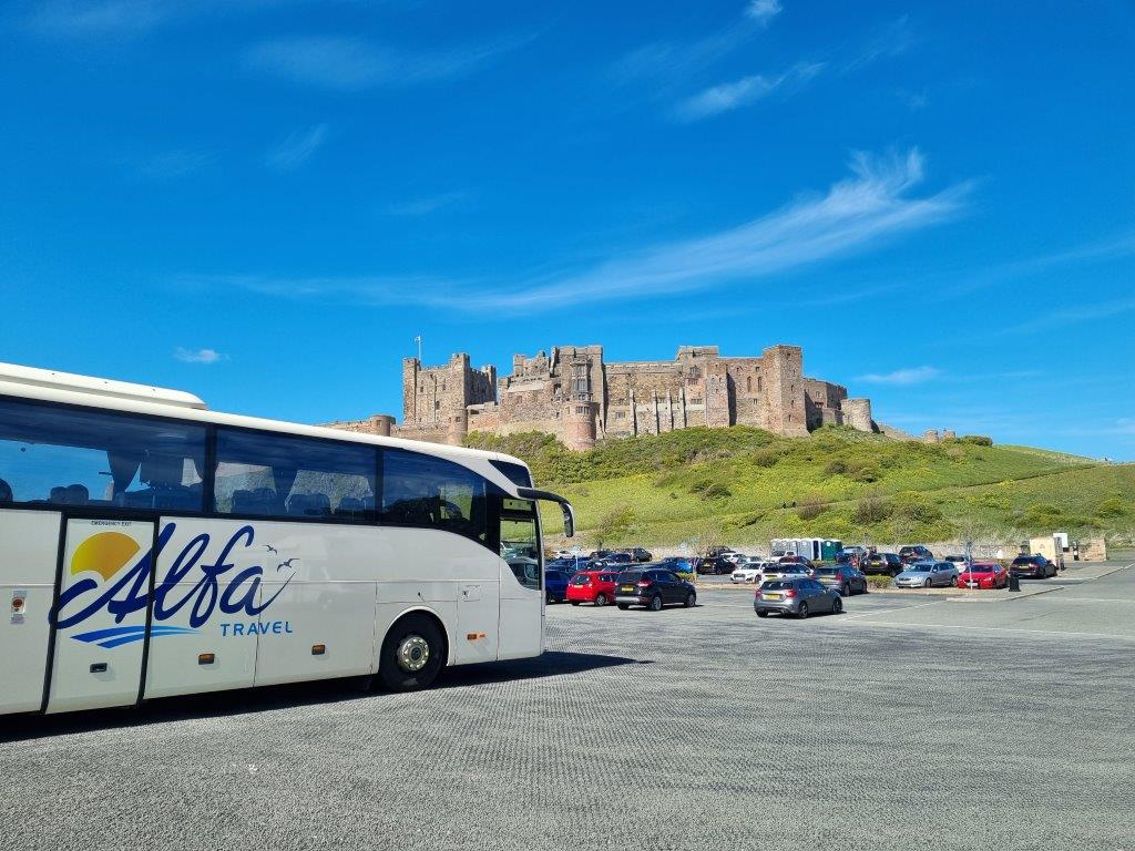 Coaches provide an attractive, convenient, sustainable and flexible way to see our beautiful country #BackBritainsCoaches #EnglishTourismWeek21 #ChooseCoach @Bamburgh_Castle @CPT_UK