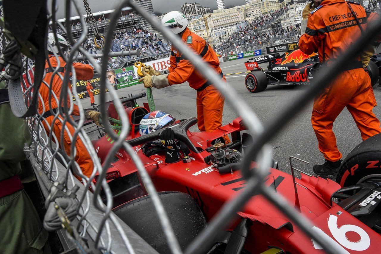 تويتر F1 Gate Com على تويتر F1 予選でクラッシュしたドライバーの最速タイムは抹消すべき T Co Sagazmyk0r F1jp F1 フォーミュラ1 Formula1 ラスカスゲート T Co Pqtorek0fh