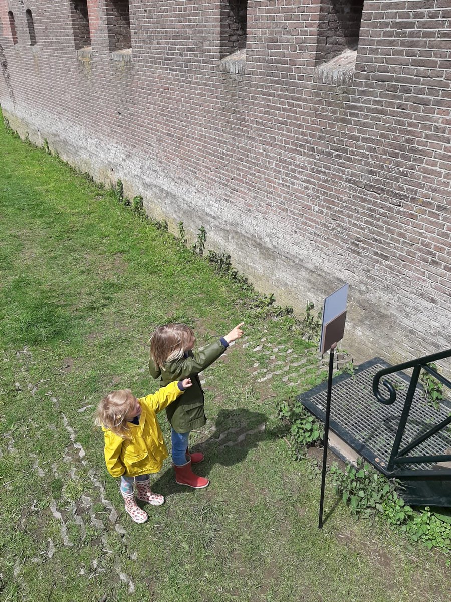 Fort_Pannerden's tweet photo. Aanstaande zondag rondom Fort Pannerden:

Expeditie Waterlinie

Via deze route rondom het fort ontdek je de forten van de Nieuwe Hollandse Waterlinie. Speciaal voor kinderen van 6-12 jaar.

Reserveren niet nodig. https://t.co/3GZbxYIxul