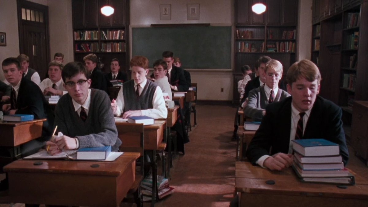 MovSto's tweet photo. Dead Poets Society (1989)

مُعلم لغة إنجليزيّة يكسِر ضوابط مدرسة صارمة في قوانينها، من خلال إلهام طلابه بالتعبير عن الذات والتفكير خارج الصندوق من خلال تعليمهم الشعر.

فيلم رائع و مُلهم، من بطولة "روبن ويليامز" ♥️ https://t.co/7P9i1jfuP5