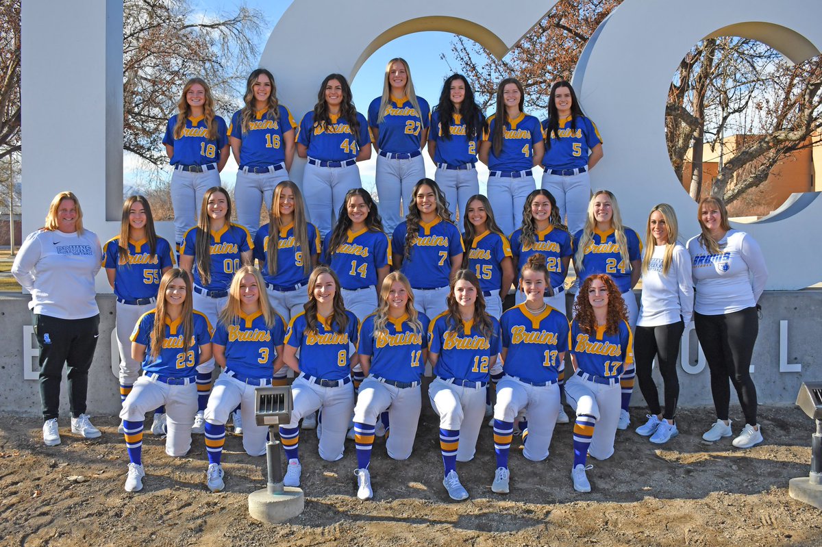 SLCC_Softball's tweet photo. Thatโs a wrap!! Not the ending we had planned & hoped for, but an amazing season nonetheless!! We are so proud!! 2021 SWAC Champs/Region 18 Champs & a SLCC best 52-4 record!! Until next year Bruin fans!! #team22 #bethebrady #forelia #GoBruins ๐๐ป๐๐ฅ๐ฅณ https://t.co/bby8Iebn0H