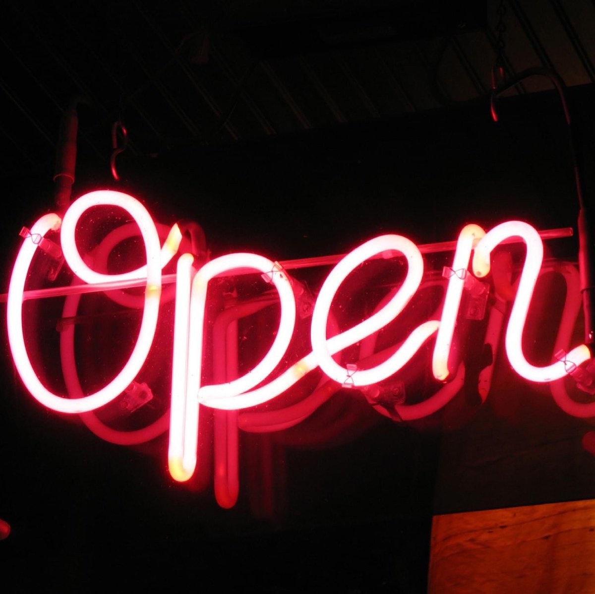 Having survived a full week without another lockdown delighted to say it all begins again. 
Kipps' will be open like this for the next few days:
Thursday 4.30-10pm
Friday 4.30-11pm
Saturday 12-11pm
Sunday 12-10pm
BH Monday 12-7.30pm
