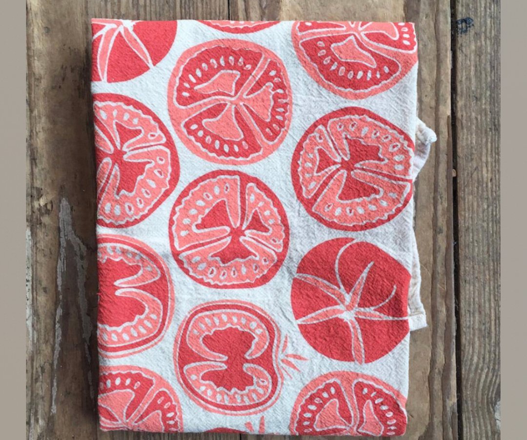 Cheer up your kitchen with our sweet dish towels from <a href="/noondesigns/">noon designs</a> 🍅 🍊 🍓 🍋