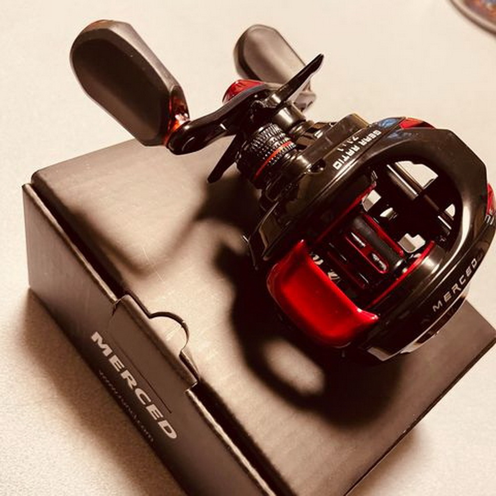Why you are choosing a baitcasting reel instead of a spinning reel? 😜
Picture credit: @Cameron Heath
-
#bassfishing #fishing #largemouthbass #runcl #fishingreel #Mercedcastingreel