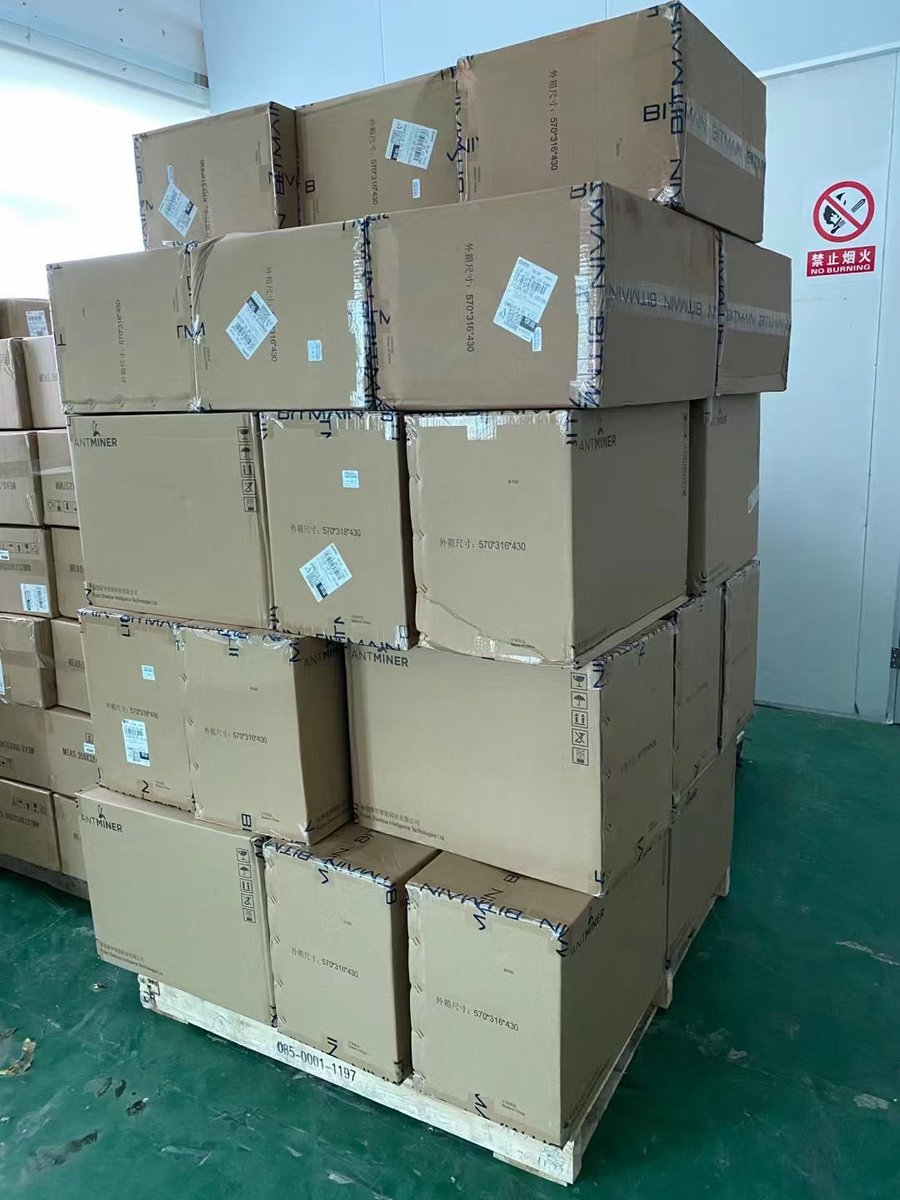 iDEALLTE's tweet photo. The spot 
BITMAIN Antminer
S19 Pro 110T 
S19 95T
T19 88T
T19 84T

#AntminerS19Pro 110T
#AntminerS19 95T
#AntminerT19 88T
#AntminerT19 84T
 #Antminer 
#Bitcoin 
 #BTC
 #BCH https://t.co/wb1ffX58Lu