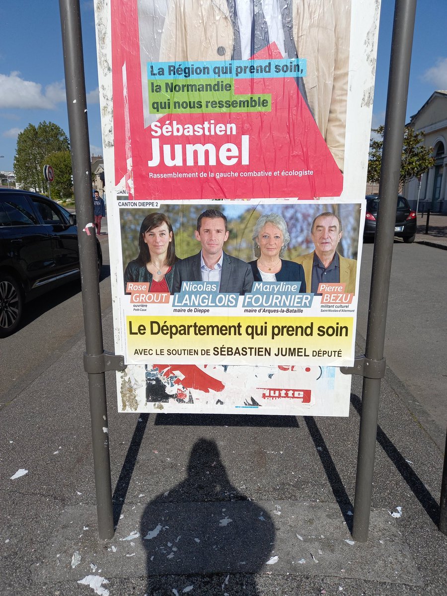 Patriote_Occita's tweet photo. Je viens d avoir un appel me demandant d arrêter de coller des affiches @RNDieppe 
Et que la campagne de @PerrierAlexisRN ne changera rien 
Selon  le code électoral Nul ne peux nous empêcher de coller et il est interdit de nous en empêcher et c est
Puni par la loi
#Rn76 https://t.co/qMltzFWxoZ