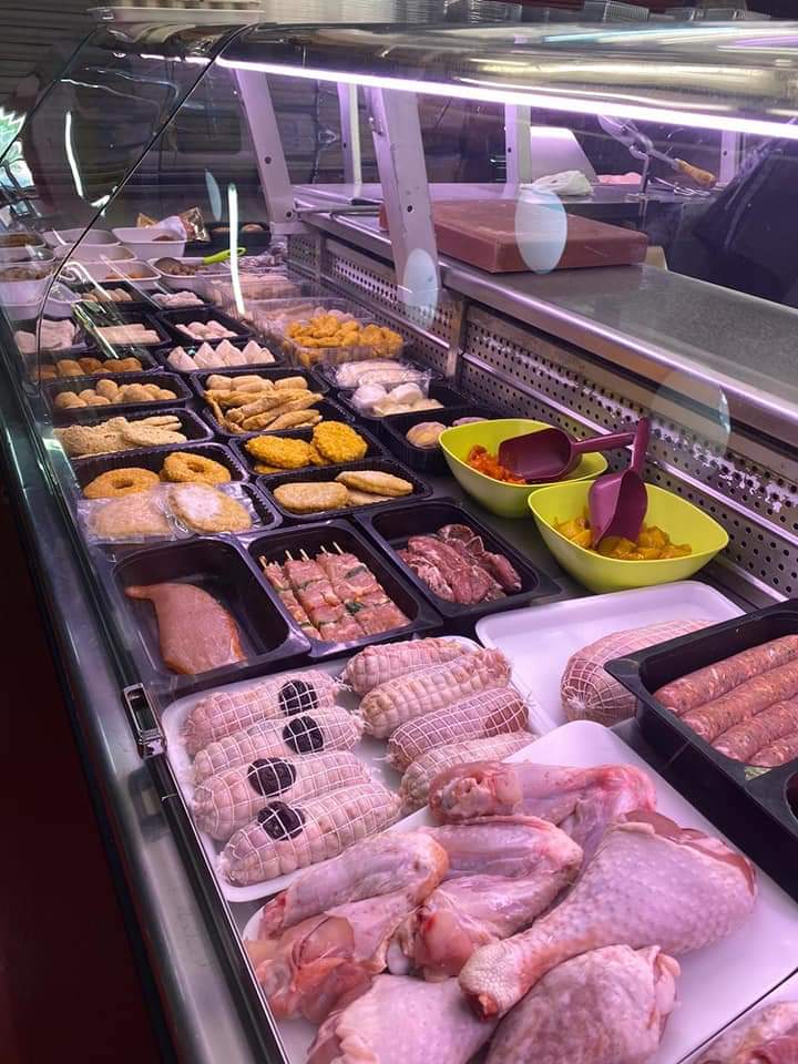 AvCanyars's tweet photo. 🔊#Campanya 'VINE AL TEU MERCAT' 

Demà divendres 2️⃣8️⃣ de Maig l'Associació de Veïns Canyars - Poble Vell  estarà a les 12:45 a la porta d'accés del Mercat de Castelldefels.

Farem les nostres compres i mostrarem així la nostra solidaritat 🤝🏼💝🌈

T'apuntes??

#castelldefels https://t.co/CxsXEBpnzH