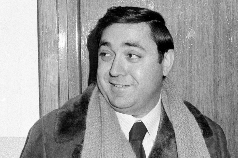 AleColucci1's tweet photo. Alle 11.00 del 28 maggio 1980, a Milano, un commando di terroristi uccideva #WalterTobagi.

Socialista, Presidente dell'Associazione lombarda giornalisti, cronista del @Corriere. Ricordare Tobagi è un atto doveroso, un esempio di giornalismo retto, indipendente e professionale. https://t.co/e0TpCVAeFx