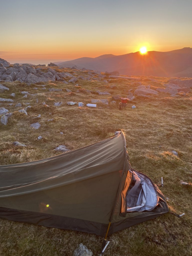My last night... it will stay with me for a long time. Forst time bivi by my self on top of a mountain. Sunset, supermoon and dawn.