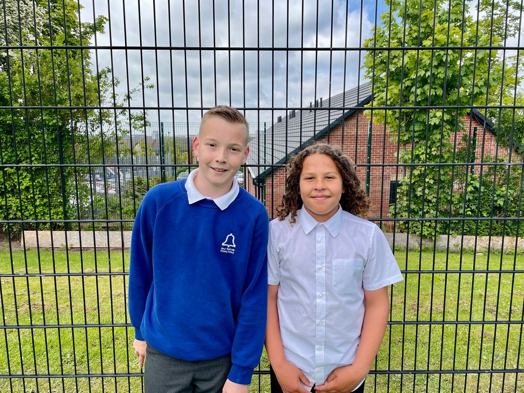 BlueBellHillPS's tweet photo. Our school football team have been using our new MUGA this morning . Our Vice Captain Lavelle said “During lockdown we’ve not played a lot of football so it’s nice to come back to school and have a nice brand new facility to use”
@SchoolsFootball #SFWGameOn ⚽️ https://t.co/hmTxo41xfq