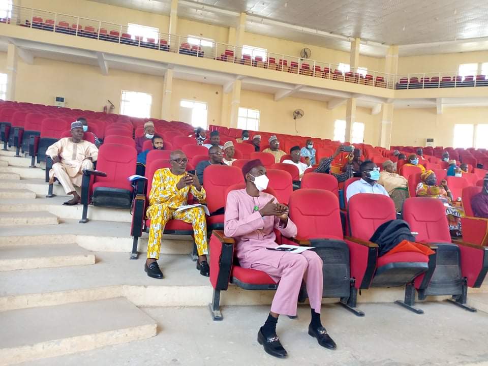 calped4devt's tweet photo. Today: @calped4devt is at the One Day Downscale Sensitization Workshop on 2021 Seasonal Climate Prediction organized by @KadunaMOAgric in collaboration with @nimetnigeria holding at @officialKASU.
#AccessQualitySeeds
#DoAgricItPays
Credit: @AlheriWaje https://t.co/3PXWWJDP3Q
