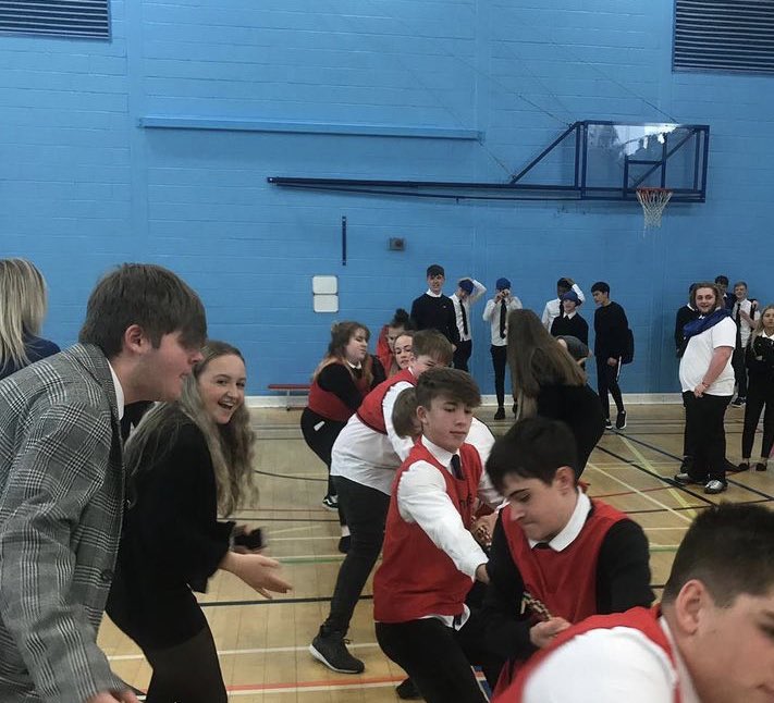 DowniesPorty's tweet photo. 🚨 Downies Seniors 🚨
Make sure you have your Leadership team applications in by FRIDAY!!!!Being part of a leadership team benefits all who join &amp; can help you gain valuable skills for your future! 🏆
  
(all photos from before covid &amp; outdoor events)

https://t.co/LhiU3EC6Ta https://t.co/4aXdzXbStI