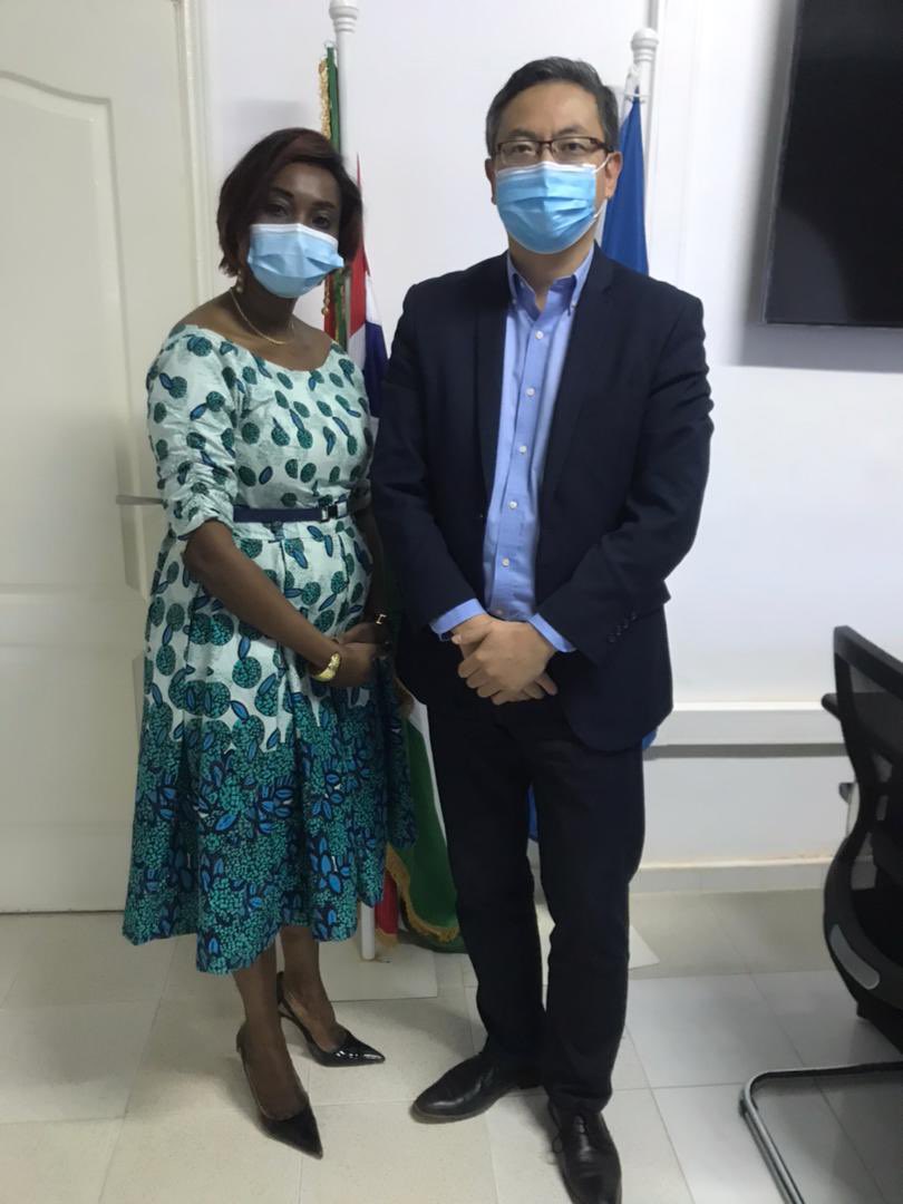 SientaHaoua's tweet photo. Important discussion with @IFAD country team currently in the Gambia for an implementation support mission. Discussions with WFP @YasuhiroTsumura today focused mainly on synergy of efforts for food security through school feeding within the ROOTS Project interventions. https://t.co/ws4n4ZuQaR