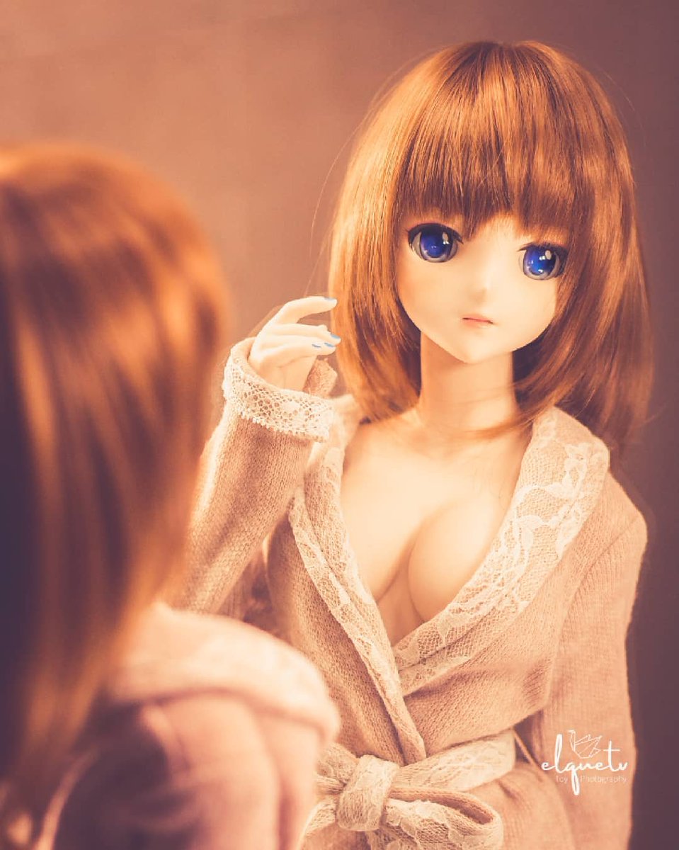 elquetv's tweet photo. Those mornings when you step in front of the mirror but you're not sure if you're awake or still dreaming 😴
#megurineluka #vocaloid #relaxing #DD #smartdollapparel #NiceT-Shit #d...
https://t.co/9UyQ6HKAhV via https://t.co/vOIdBsRptt https://t.co/yQP5kc6eMb