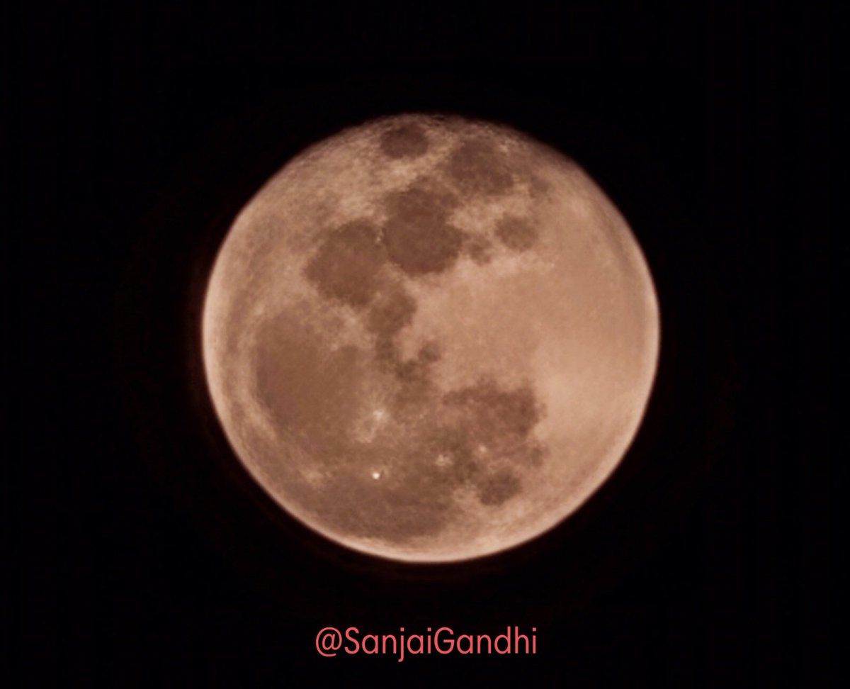 SanjaiGandhi's tweet image. நிலா சார்.. #SamsungS20+