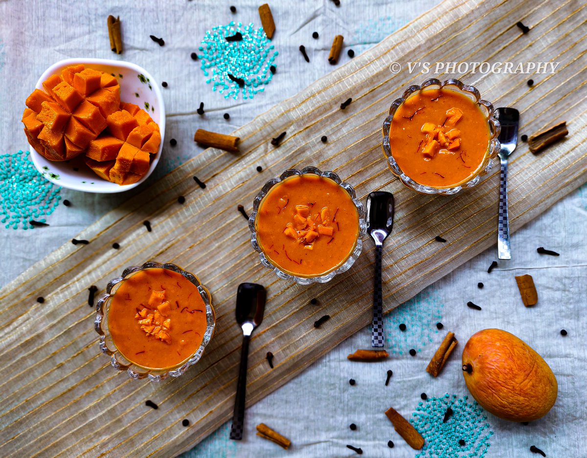 Vinit45971854's tweet photo. Aamras 
Previous dish ever most of people love to have it specially maharashtrian people.
Prepared by-  @food_foody_explorer_chef
 N @taurian_the_vinit 
#aamras #mangoes #mangoes🍋  #mangoeslover #summerseason #spices #spicesofindia #chefvinit #vinitchef #foodphotography https://t.co/7YOF9ga2Qx