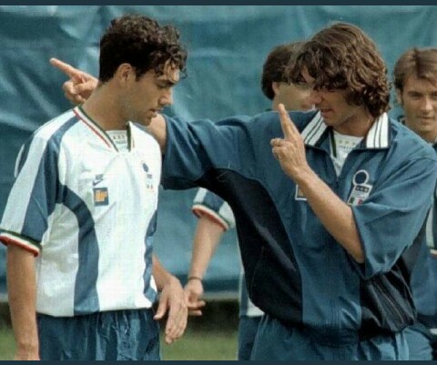 chandra_karmedy's tweet photo. @FM_Twittah This is also  One photo two legends https://t.co/Vy9ZUZge7U