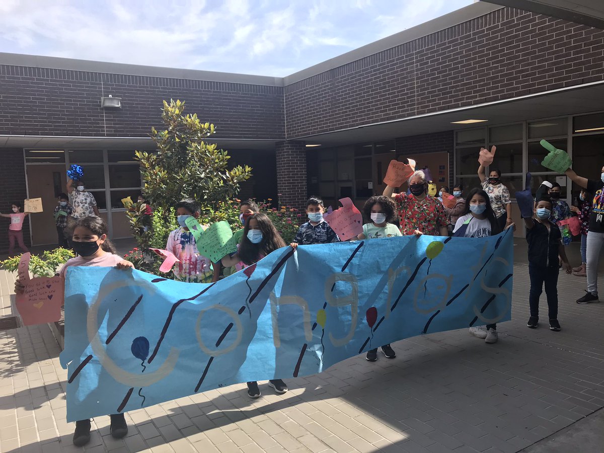 AISDElemScience's tweet photo. Congratulations to our 5th graders who enjoyed such an amazing Clap Out Celebration @WilsonES_AISD @DrCrystalWatson #StrongerTogether https://t.co/qJiQOuB24h