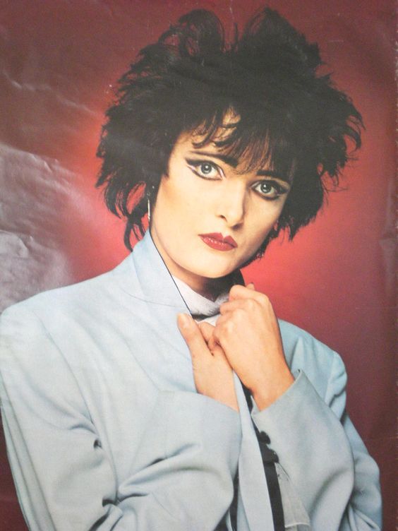 HAPPY BIRTHDAY MISS SIOUXSIE SIOUX!!!  