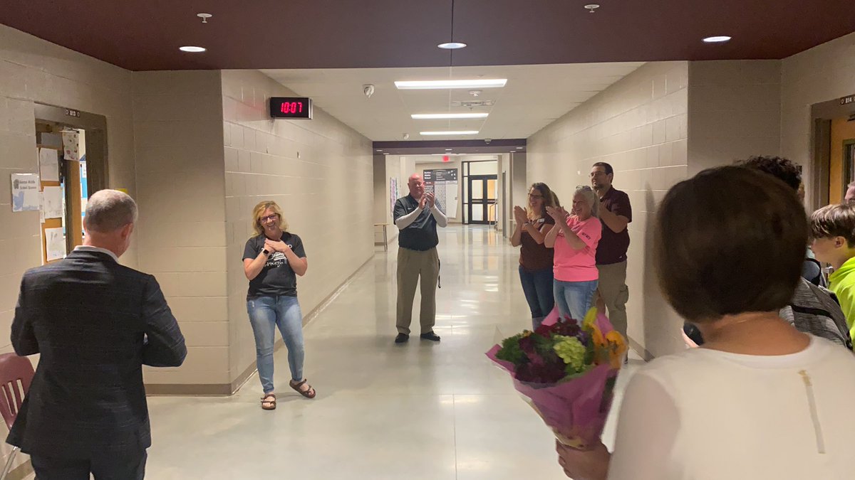 bentonschools's tweet photo. Benton District Teacher of the Year for 2020-2021: Mrs. Amanda Newman at Benton Middle School. Congrats! https://t.co/K0Y8hEuhHG