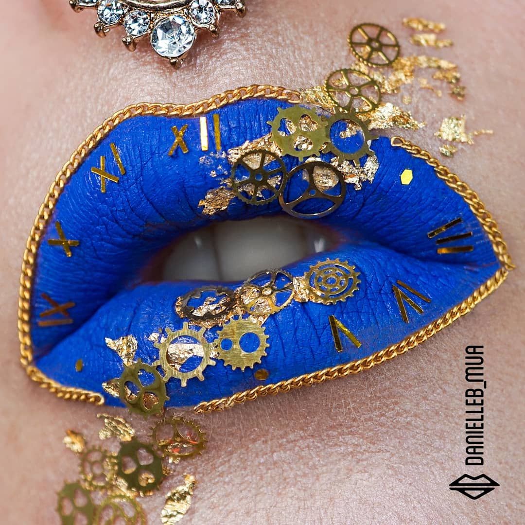 VLL lipstick in shade blue velvet #lipart #lipartistry #lipartist #jeffreestarcosmetics #jeffreestar #mua #mualife #makeup #makeupartist #selfportrate #liquidlipstick #mua_army #time #watch #clock
