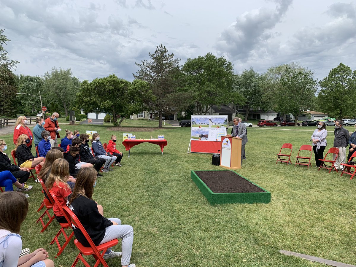 D220Finance's tweet photo. Groundbreaking at Station Middle School!! @barrington220 @StationMS220 https://t.co/uryDR1mKkt