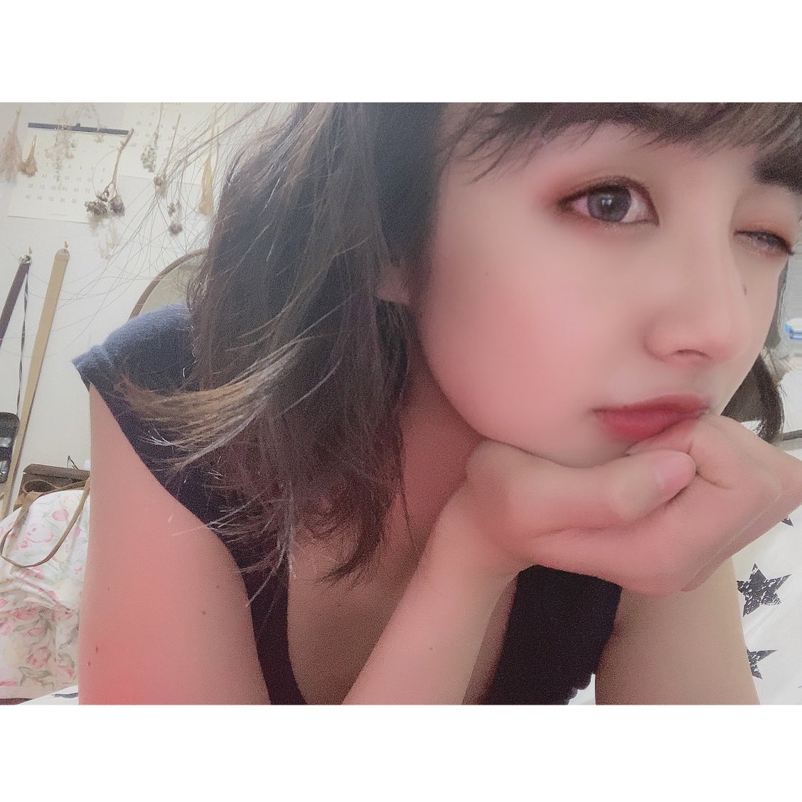 ぶん日記 #ほくろ な話。 みなさんまだ起きてますか…？ 私ホクロすごい