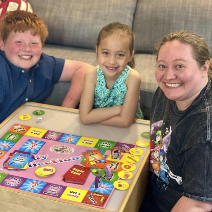 CybelesGames's tweet photo. A big thank you to Instagram influencer Mei-Ling Altic Lee ( @meilingalticlee ) for sharing our Candy Collections! family board game! See her original post at https://t.co/DRFxmjlc9L and you can buy Candy Collections! and more now at https://t.co/qevX3Ima11

#CybelesGames https://t.co/gDNNlcU2qO