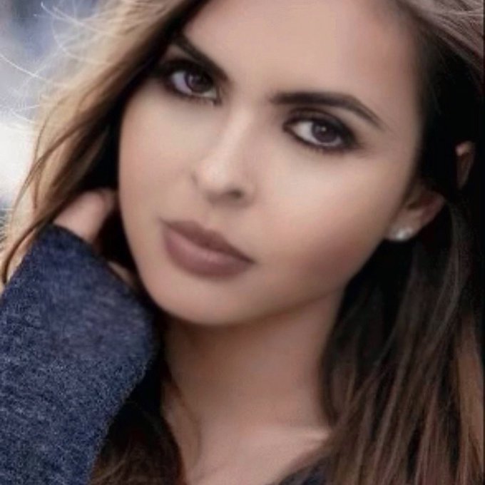 It's not who you are that holds you back, it's who you think you're not. #beyourself #bepositive #believe<a href="/tag/believe"class="tags"><span>#believe</span></a><a href="/tag/beyourself"class="tags"><span>#beyourself</span></a><a href="/tag/bepositive"class="tags"><span>#bepositive</span></a>