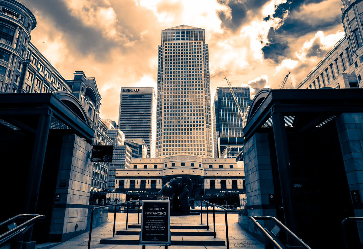 Last view of Canary wharf in london.....follow for more pics and <a href="/m/">Mika</a>.thomas shots in instagram....😁