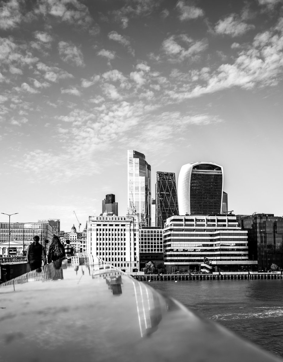 London city....follow for more and on Instagram....<a href="/m/">Mika</a>.thomas_shots