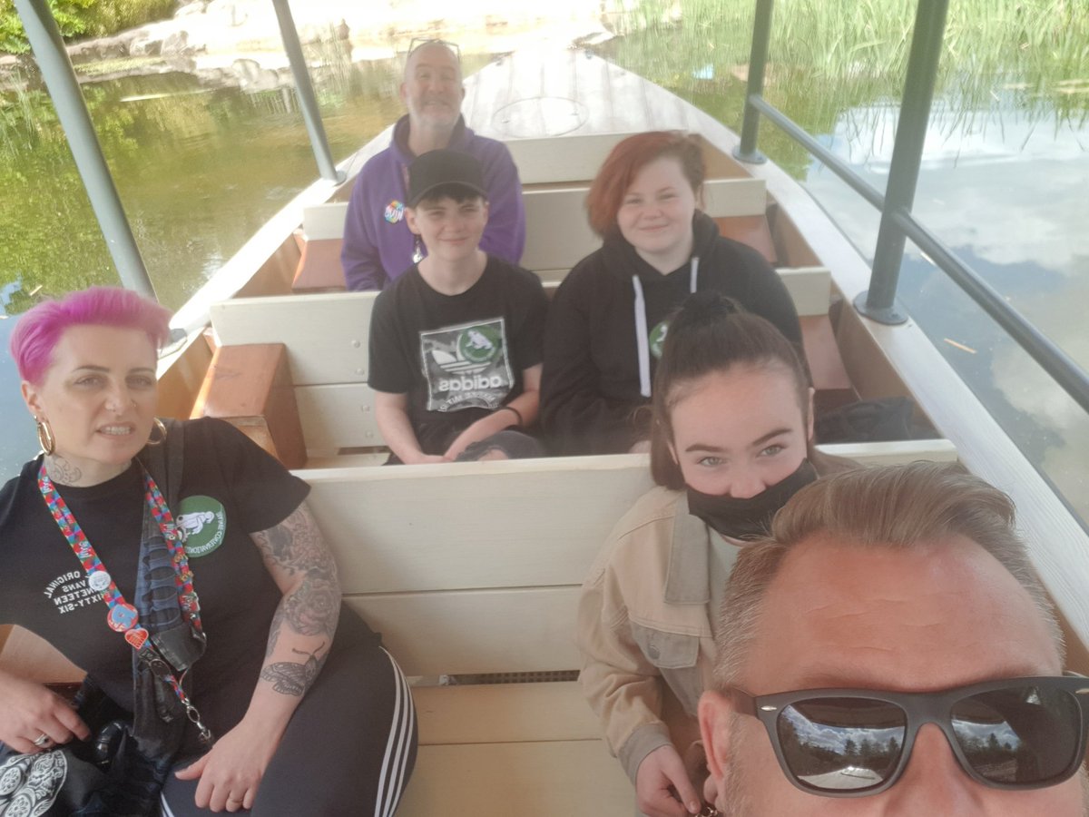 HiveSteve's tweet photo. Inspiring futures celebration trip @chesterzoo #youthwork #backtoschool https://t.co/cQobpnG9g6